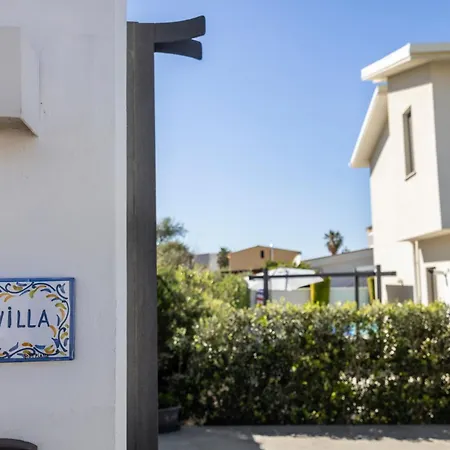 Luxury Taravilla With Pool Villa